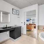 Semesterbostad In With Kitchen Tarm