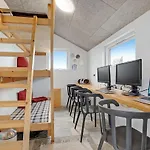 In With Kitchen Semesterbostad