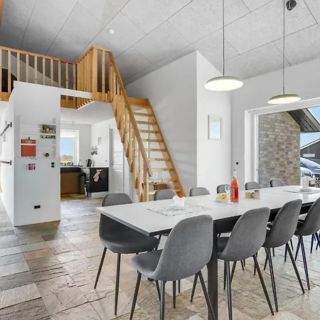 In With Kitchen