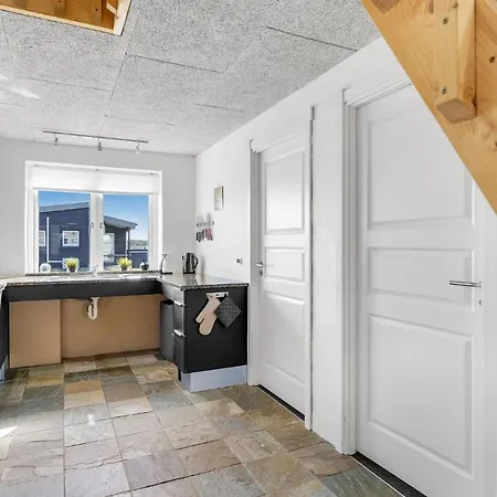 In With Kitchen
