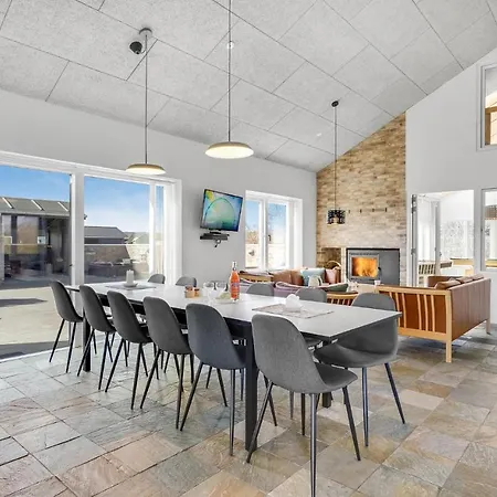 Feriehus In With Kitchen Tarm